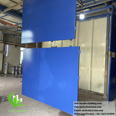 3 mm solide aluminium wandpaneel voor gebouw bekleding gevel binnen- en buitenversiering PVDF Blauwe kleur