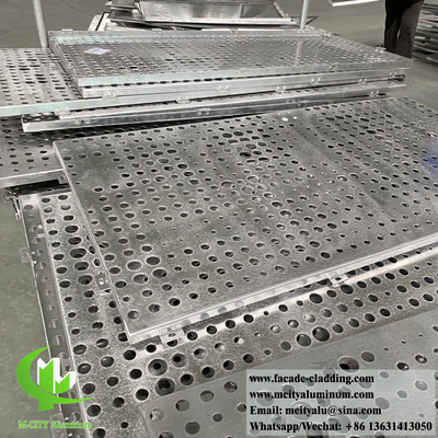 Metalen bekleding van aluminiumplaat met perforatiepatroon, ronde gaten, poederlaag pvdf