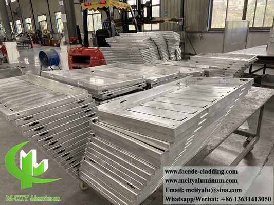 Massivwandbekleding metalen gevel aluminium panelen grijze kleur PVDF 15 jaar garantie