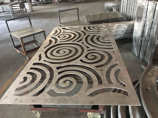 Laser gesneden metalen scherm voor hek muur gevel decoratie aluminium plaat met patronen Sliver kleur