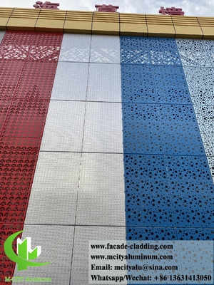 Metalen PVDF-bekledingspanelen voor geperforeerde aluminiumwandgevels voor gebouwen