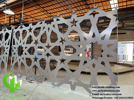 Decoratieve metalen schermen Aluminium laser gesneden panelen voor wandbekleding Grijze kleur met patronen