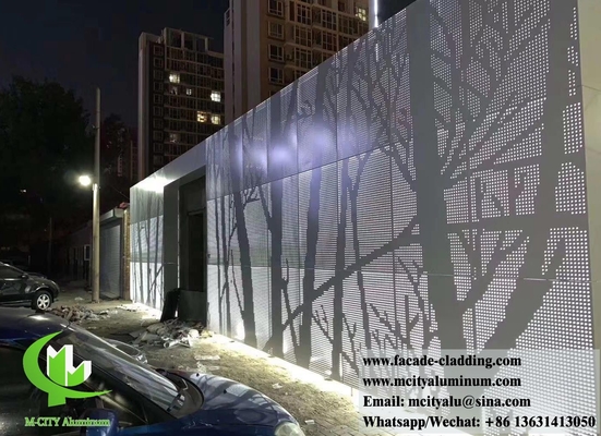 Metalen gevels met een perforatie, aluminium bekledingsplaten, metalen scherm, PVDF-coating