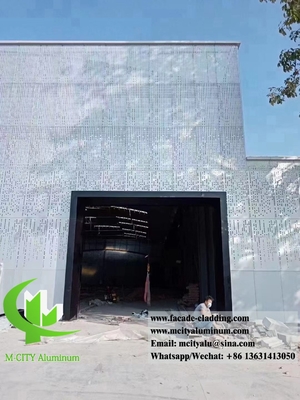 Buitenmetalen scherm Aluminiumplaat voor het bouwen van muur gevel bekleding poeder gecoat