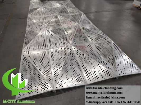 3D-ontwerp metalen bekledingsysteem Aluminium gevelscherm met geperforeerd patroon