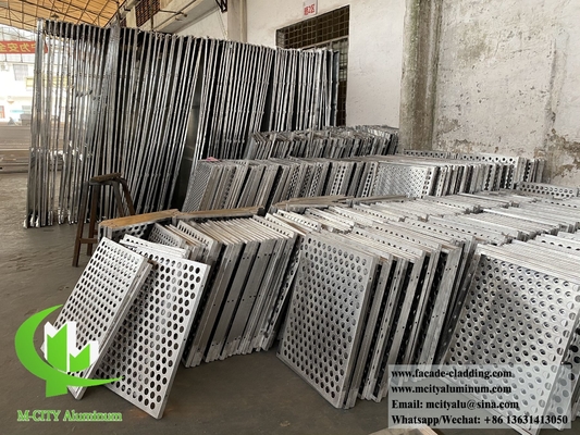 Decoratieve geperforeerde aluminium bekleding metalen plaat voor de decoratie van bouwmaterialen