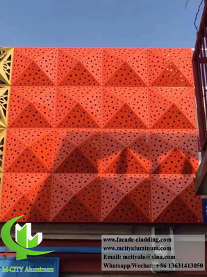 Rode kleur metalen bekleding 3D-ontwerp voor gevelwanddecoratie PVDF verf Duurzame coating