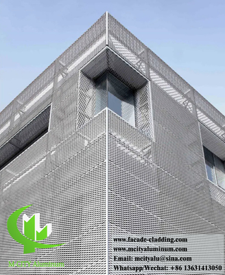 Geperforeerd gegolfd gaas Aluminium bekleding Buitenversiering PVDF Wit kleur