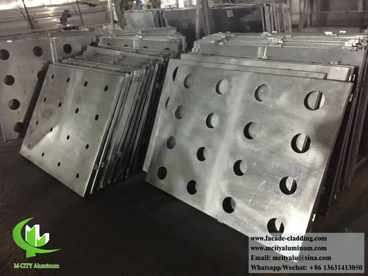 Metalen wandbekleding met geleide lamp voor de decoratie van liften