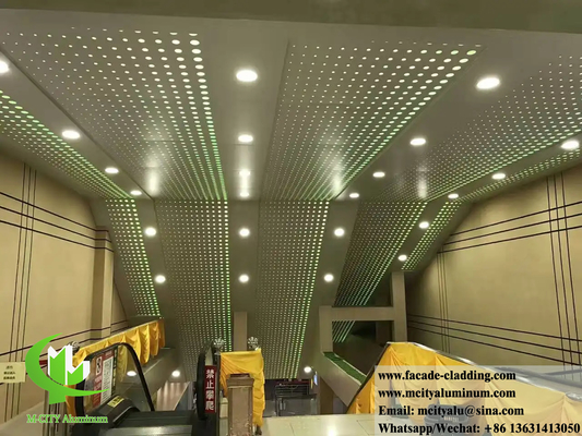 Metalen wandbekleding met geleide lamp voor de decoratie van liften