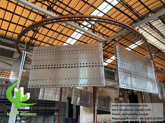 Metalen wandpanelen Aluminium scherm perforatie decoratieve panelen voor de decoratie van gebouwen