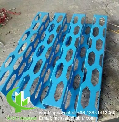 Goede prijs Op maat gemaakte aluminium bekledingspaneel met perforatie gat en poeder gecoat afwerking voor gevel gordijn online