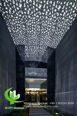 Goede prijs 2 mm dikte PVDF verf Aluminium laser gesneden paneel voor plafond decoratie en geperforeerde aluminium gevel online