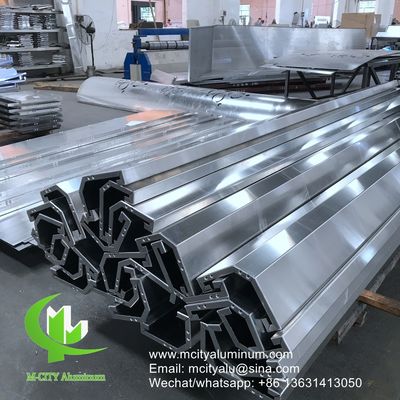 Goede prijs Poedergecoate aluminium solide panelen met aanpasbare ontwerpen en CNC-torretpunching voor gevelbekleding online