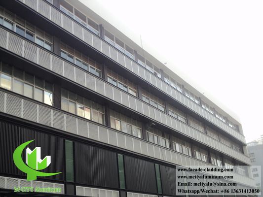 Goede prijs CNC geperforeerd aluminium bekledingsplaat met poederbedekte afwerking en aangepaste RAL-kleur voor buitenwandbekleding online